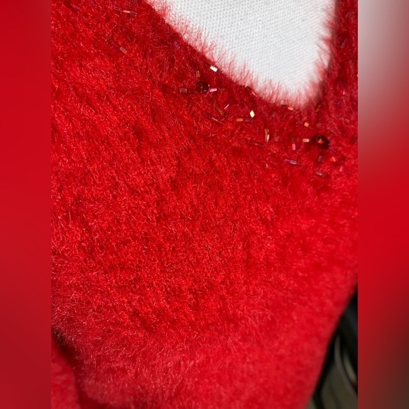 NWT Elena Wang Vibrant Red Eye-Lash V-Neck Jeweled Sweater Women Small - Picture 5 of 10